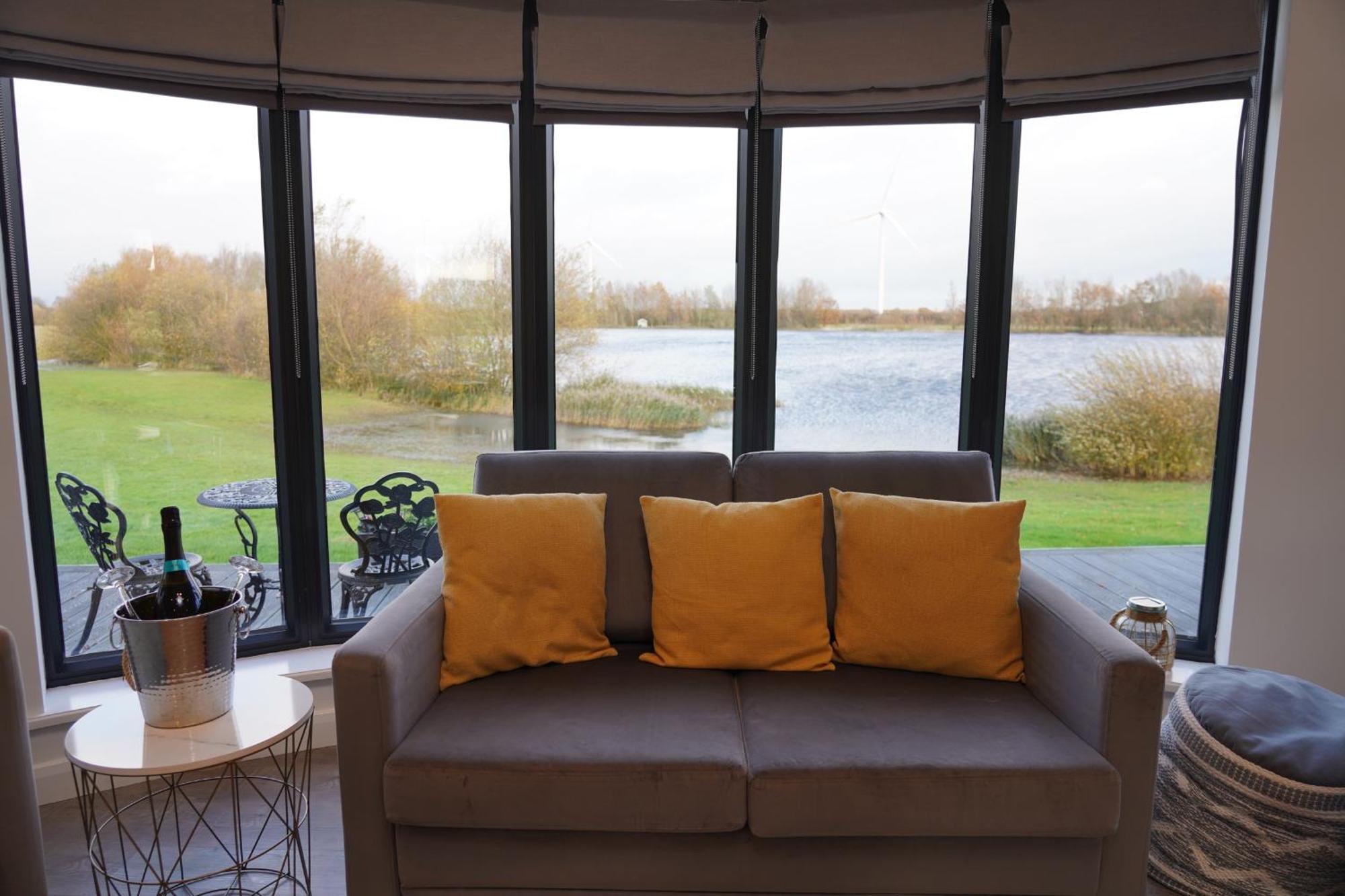 Apartment The Angel - Luxury Lakeside *